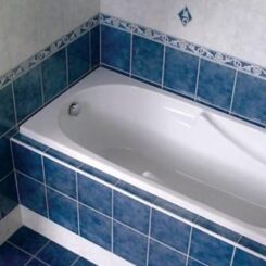 Как герметизировать шов между ванной и плиткой?