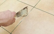 Как легко удалить старую затирку между плиткой?